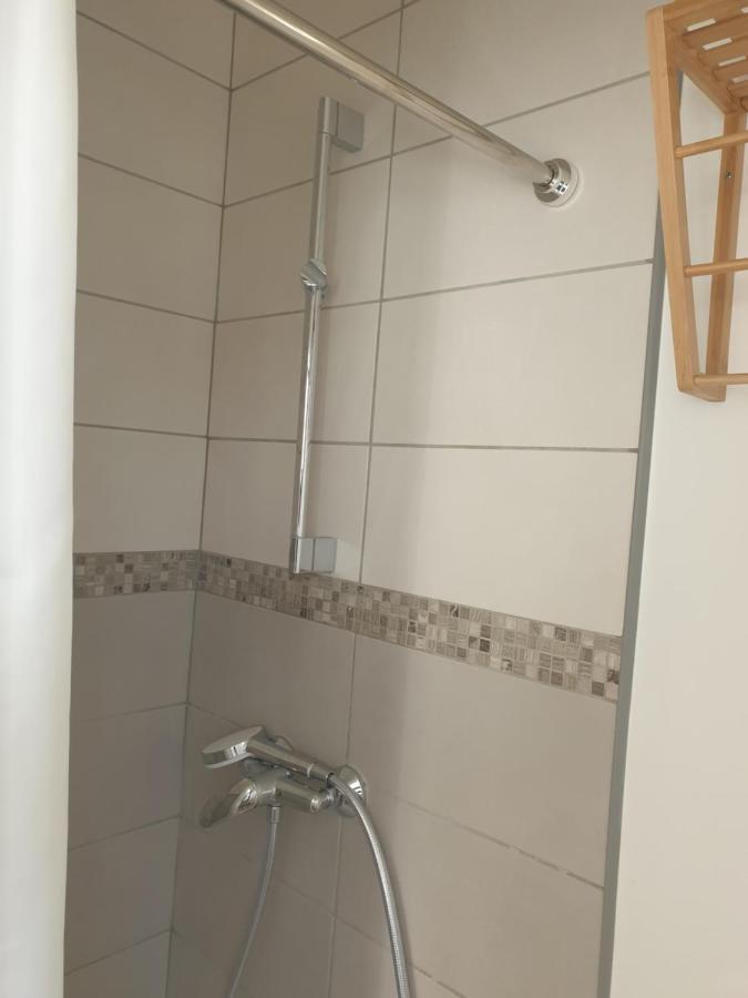 Mistral Appartements ポール・サン・ルイ・デュ・ローヌ エクステリア 写真